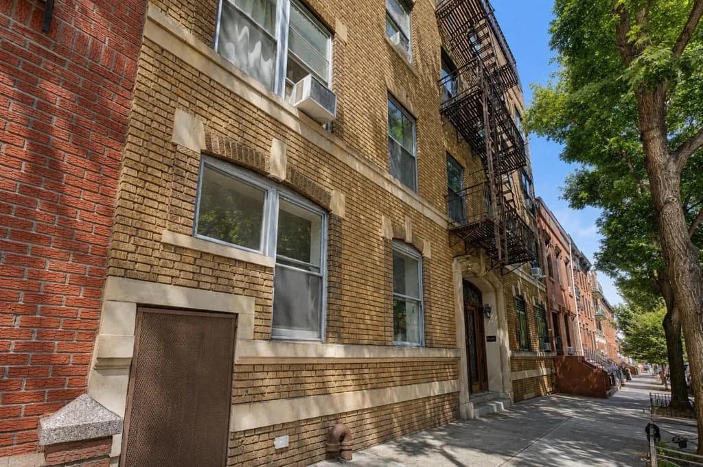 4 bed apartment at 329 Union Street, Unit 2E, Carroll Gardens, photo 14 of 14