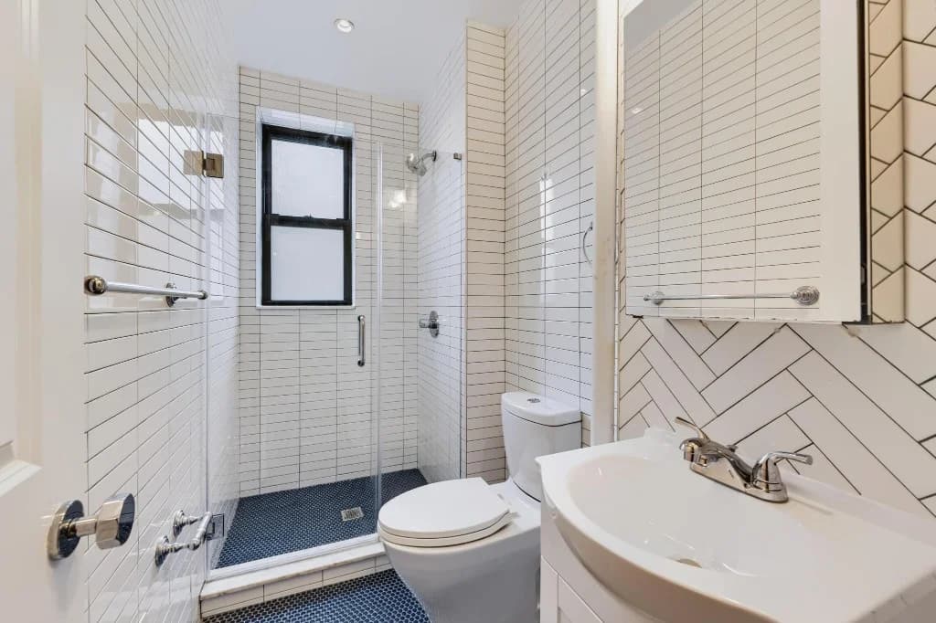 4 bed apartment at 329 Union Street, Unit 2E, Carroll Gardens, photo 10 of 14
