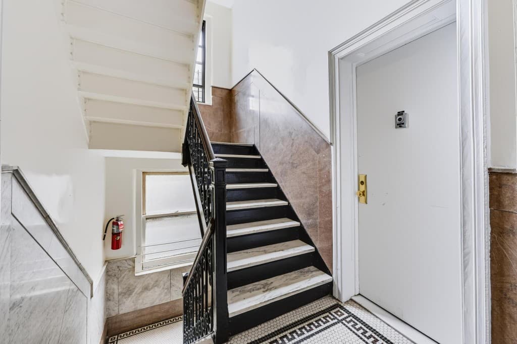 4 bed apartment at 329 Union Street, Unit 2E, Carroll Gardens, photo 12 of 14