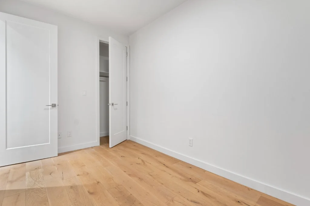 503 West 22nd Street, photo 4