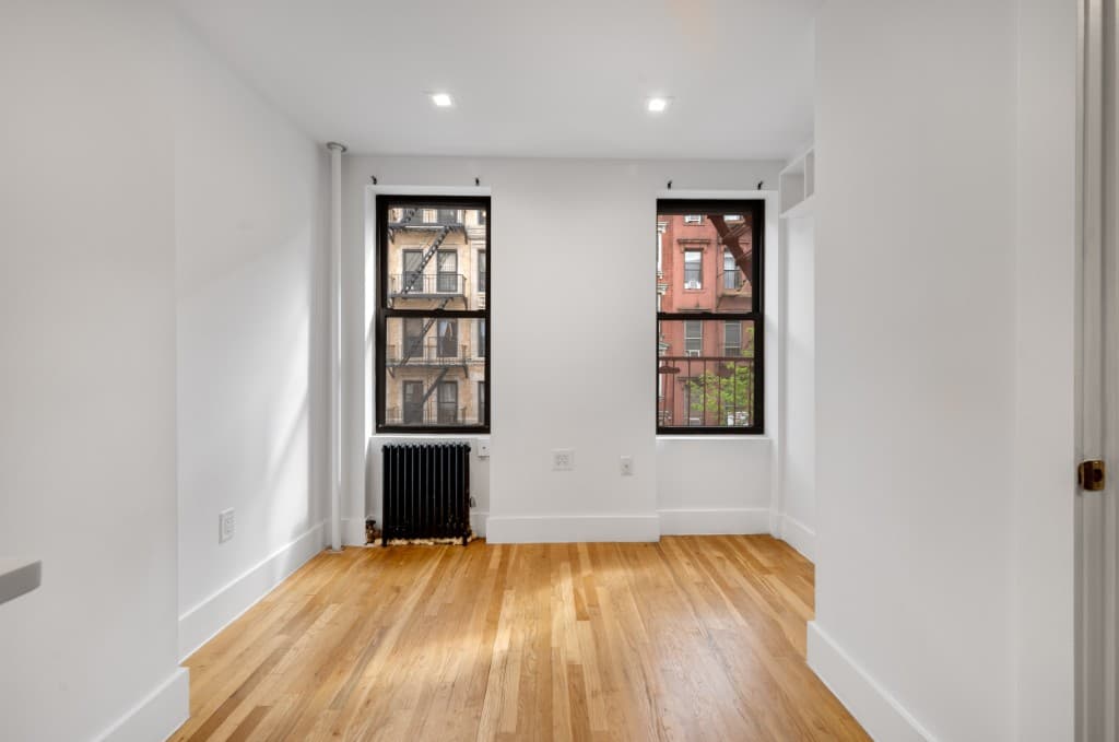 Studio apartment at 341 East 9th Street, Unit 11, East Village, photo 3 of 5