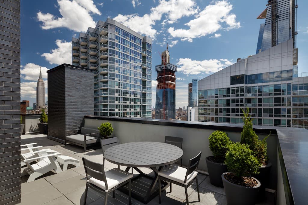 2 bed apartment at 515 West 38th Street, Unit PH3C, Hudson Yards, photo 9 of 15