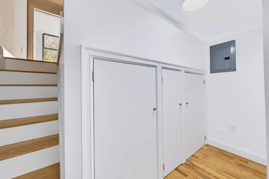 1 bed apartment at 210 East 22nd Street, Unit 05K, Gramercy Park, photo 2 of 11