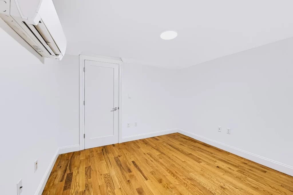 1 bed apartment at 210 East 22nd Street, Unit 05K, Gramercy Park, photo 5 of 11
