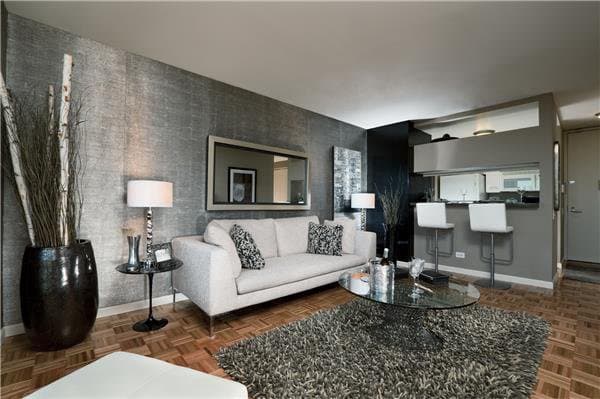 1 Bed apartment at 560 West 43rd Street, Unit 22E, Hell's Kitchen, photo 1 of 8