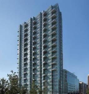 1 bed apartment at 47-05 Center Blvd, Unit 907, Long Island City, photo 1 of 2