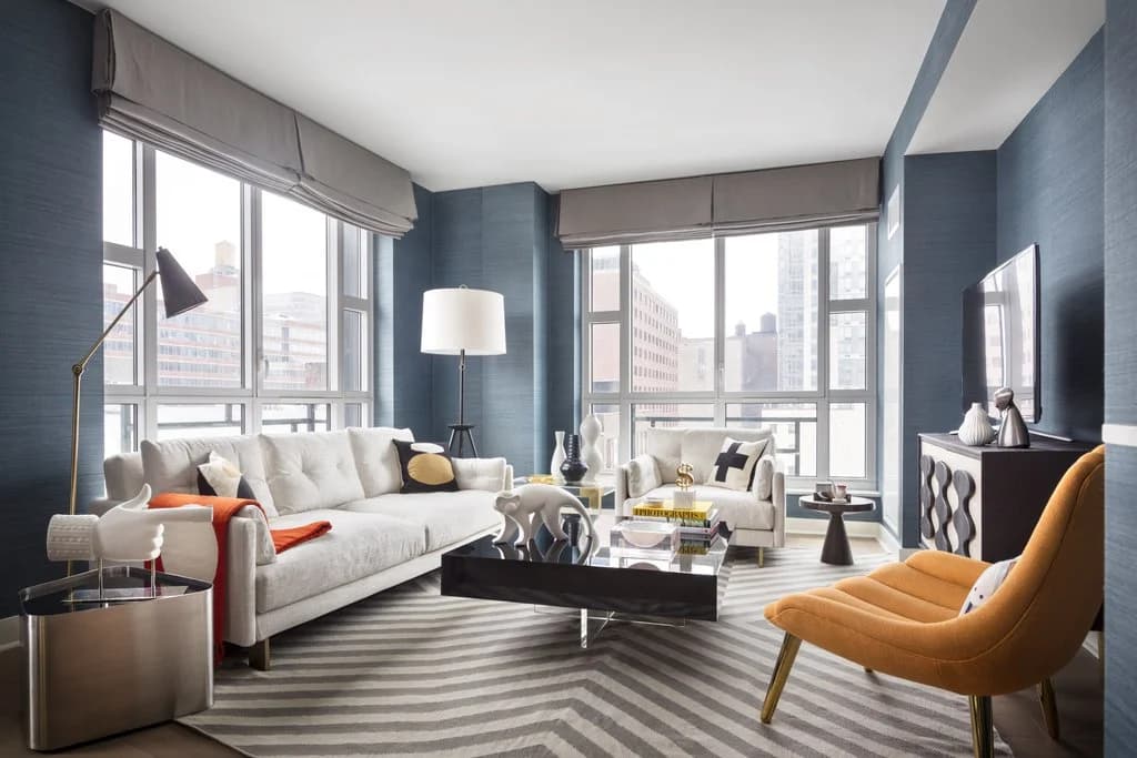 500 West 30th Street, photo 2