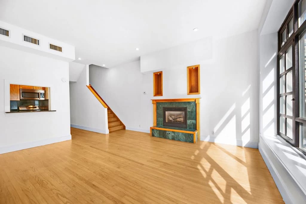 3 Bed apartment at 143 East 57th Street, Unit PH1, Midtown East, photo 1 of 13