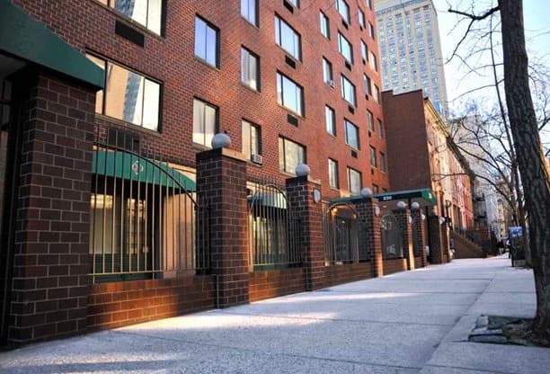 Studio apartment at 230 East 30th Street, Unit 13E, Kips Bay, photo 1 of 2