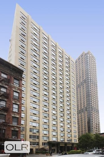 1 Bed apartment at 353 East 83rd Street, Unit 15D, Upper East Side, photo 1 of 1
