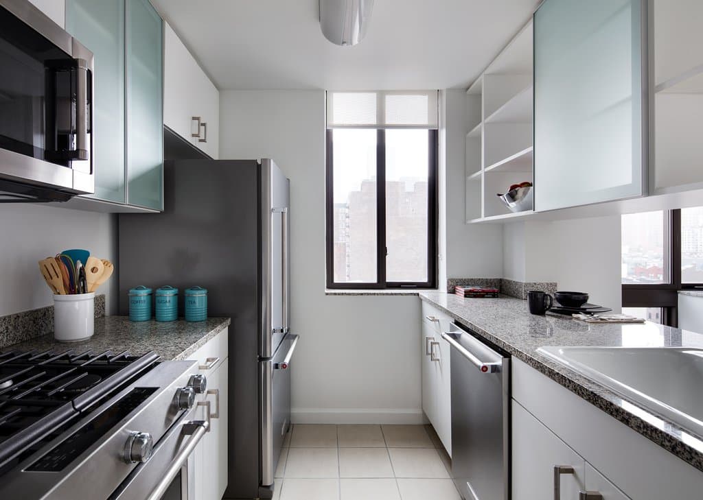 500 West 56th Street, photo 3
