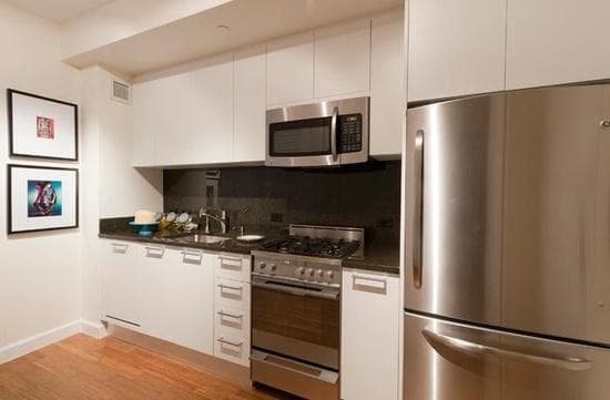 Studio apartment at 330 West 39th Street, Unit 3L, Hell's Kitchen, photo 1 of 1