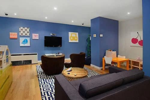 Studio apartment at 95 Wall Street, Unit 1911, Financial District, photo 4 of 7