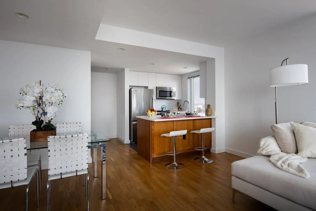 1214 Fifth Avenue, photo 4