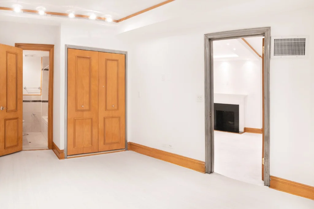 1 bed apartment at 145 West 58th Street, Unit 7M, Midtown West, photo 9 of 9