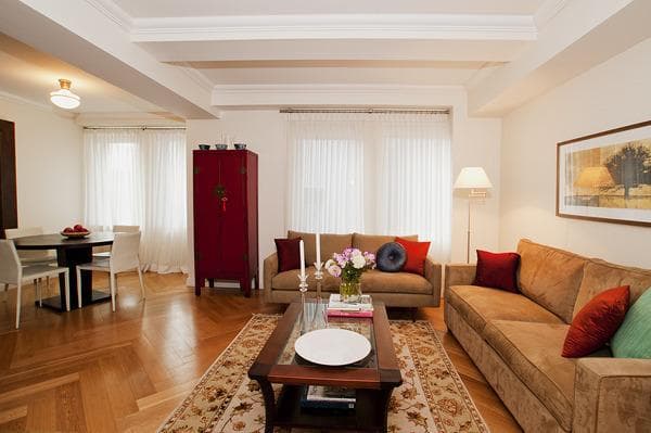 1 bed apartment at 160 Central Park South, Unit 1717, Midtown West, photo 4 of 6