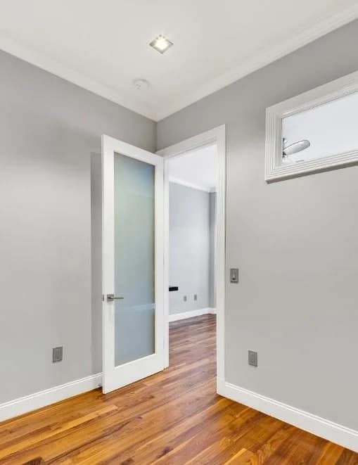 329 East 58th Street, photo 3
