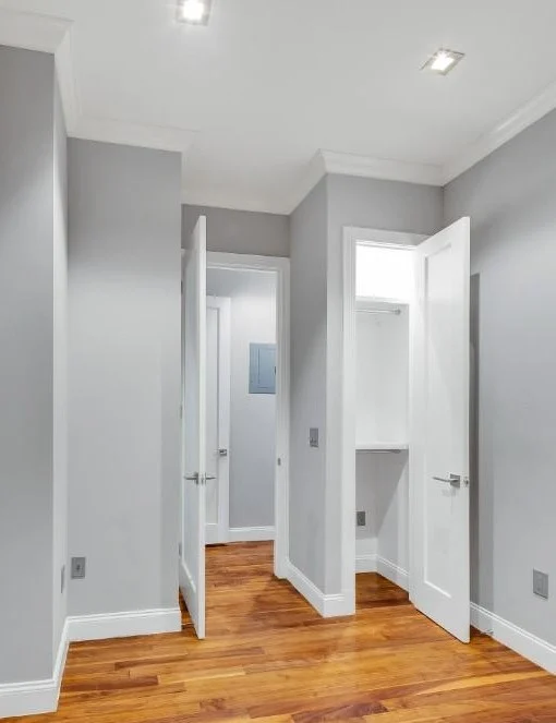 329 East 58th Street, photo 2