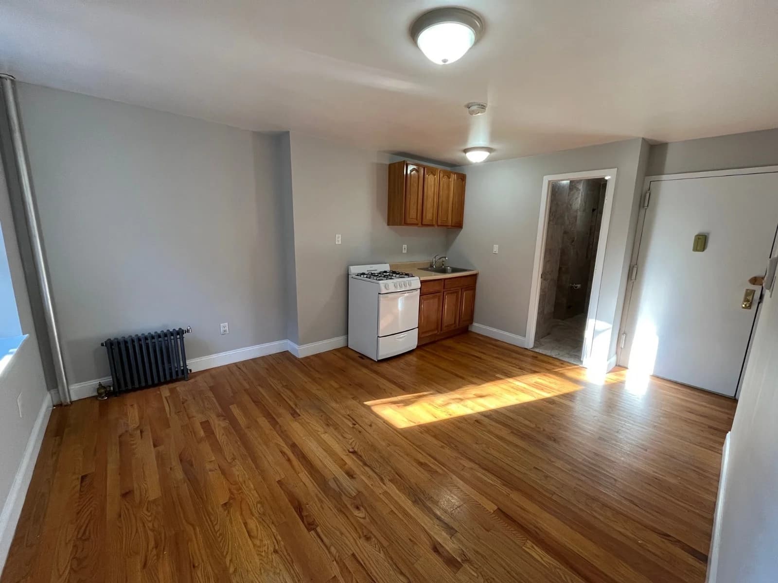 2 bed apartment at 161 Stanton Street, Unit 4, Lower East Side, photo 3 of 7