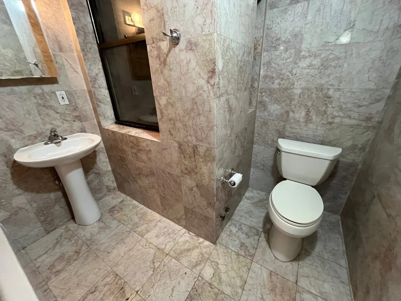 2 bed apartment at 161 Stanton Street, Unit 4, Lower East Side, photo 6 of 7