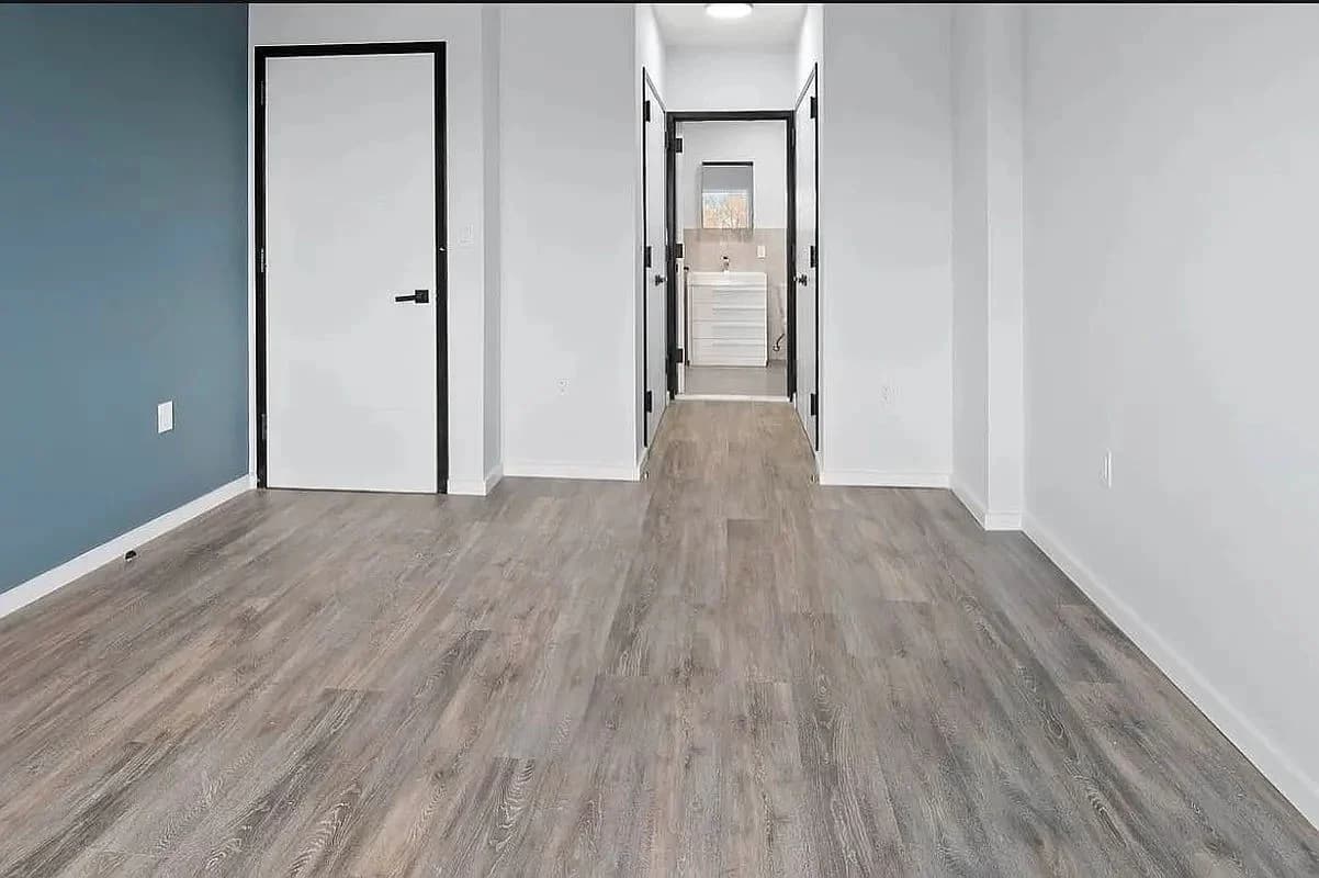 2 bed apartment at 2733 East 12th Street, Unit 3F, Brighton Beach, photo 2 of 11