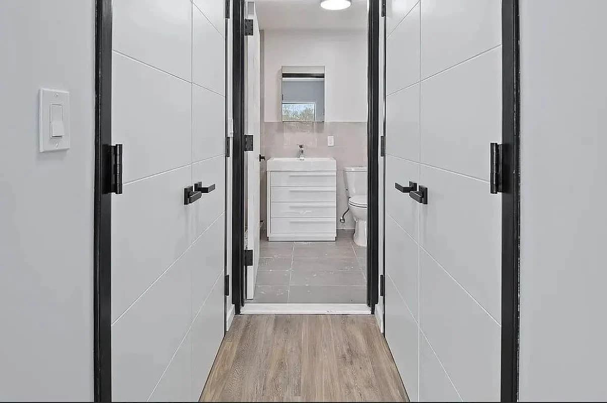 2 bed apartment at 2733 East 12th Street, Unit 3F, Brighton Beach, photo 9 of 11