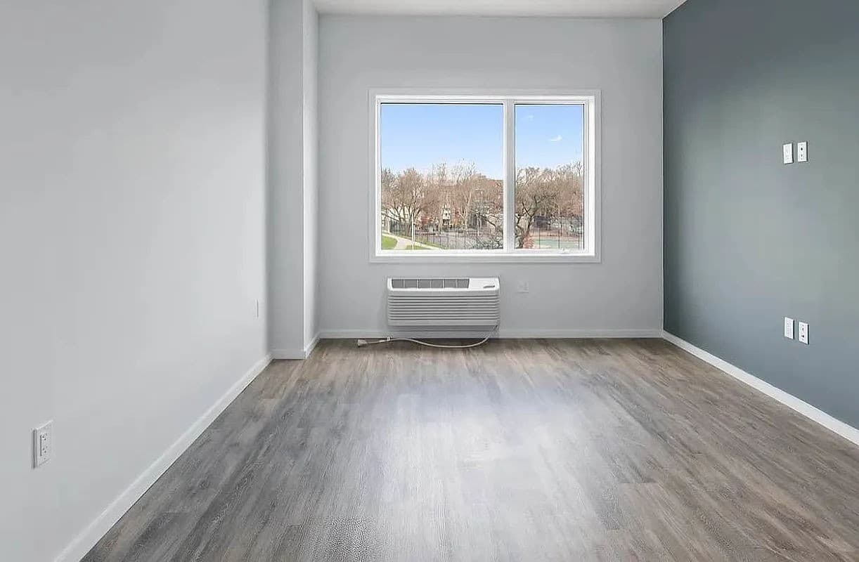 2 bed apartment at 2733 East 12th Street, Unit 3F, Brighton Beach, photo 6 of 11