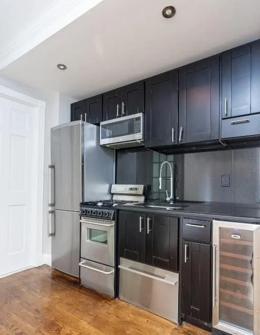 343 East 8th Street, photo 5