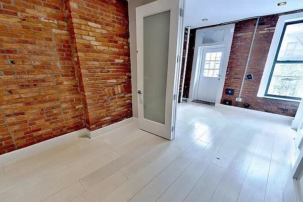 227 East 82nd Street, photo 2