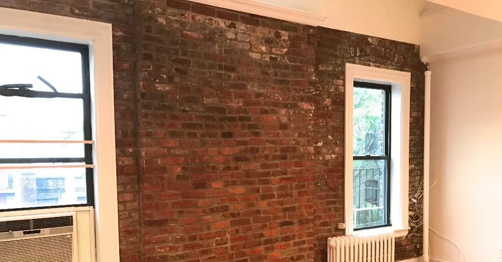 234 Mott St