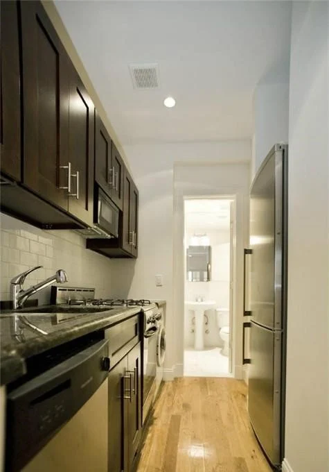 1 bed apartment at 307 Mott St, Unit 1A, NoHo, photo 4 of 6