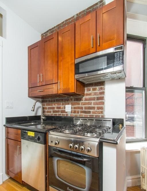 1 bed apartment at 246 Mott Street, Unit 24, Nolita, photo 6 of 8