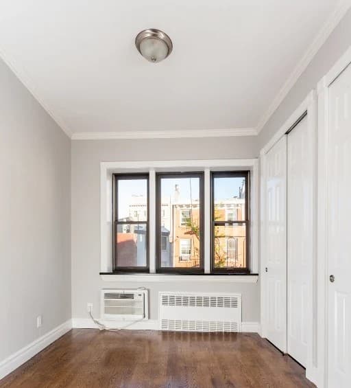 290 West 12th Street, photo 2
