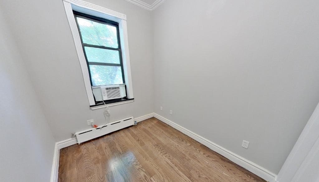 230 East 32nd Street