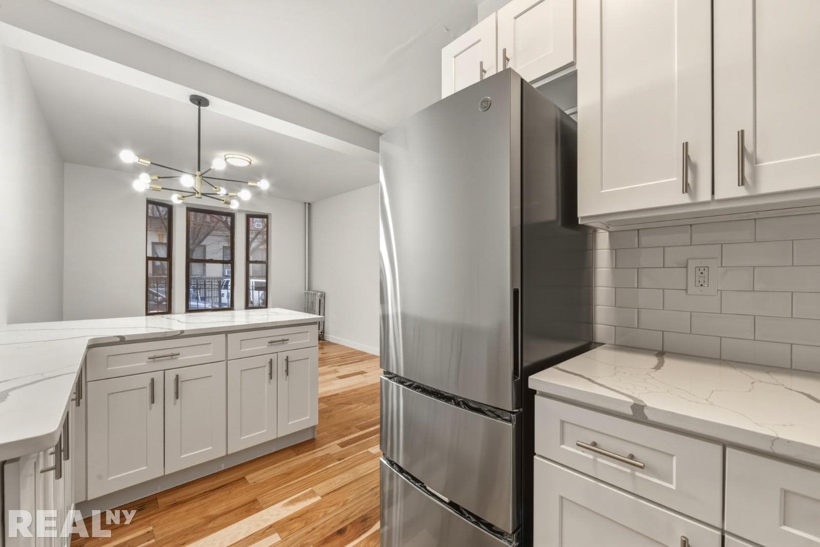 523 West 143rd Street, photo 3