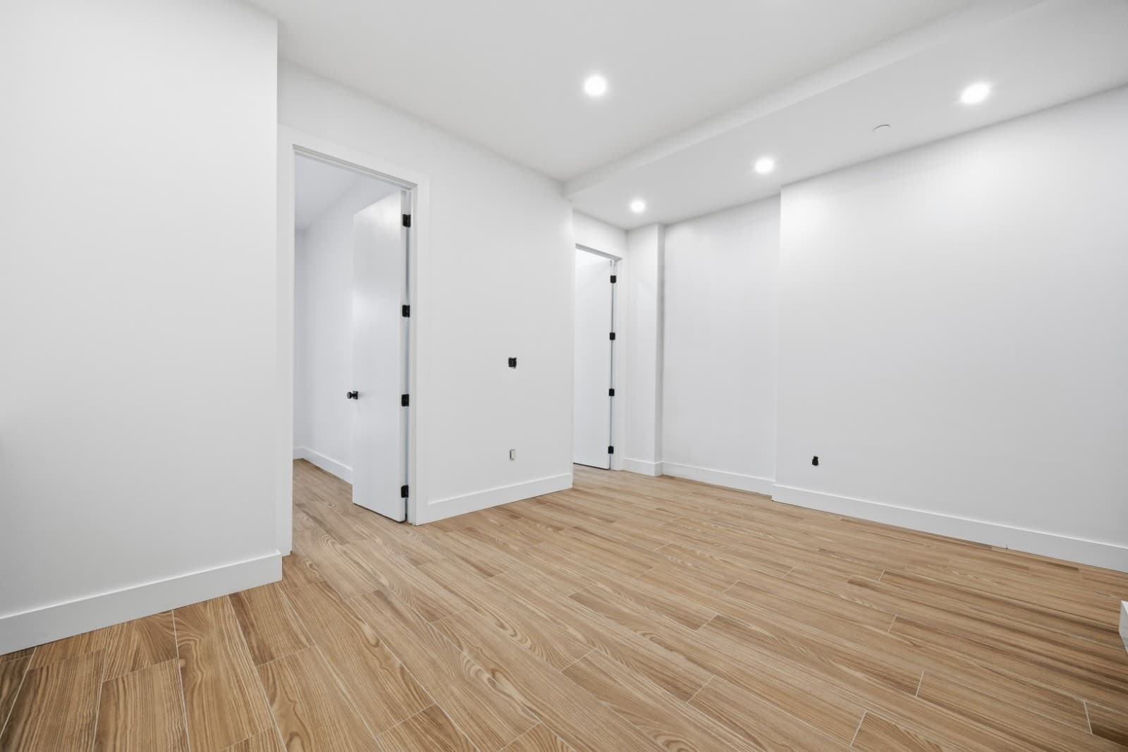 2 bed apartment at 379 Hawthorne Street, Unit 1B, Prospect Lefferts Gardens, photo 7 of 11