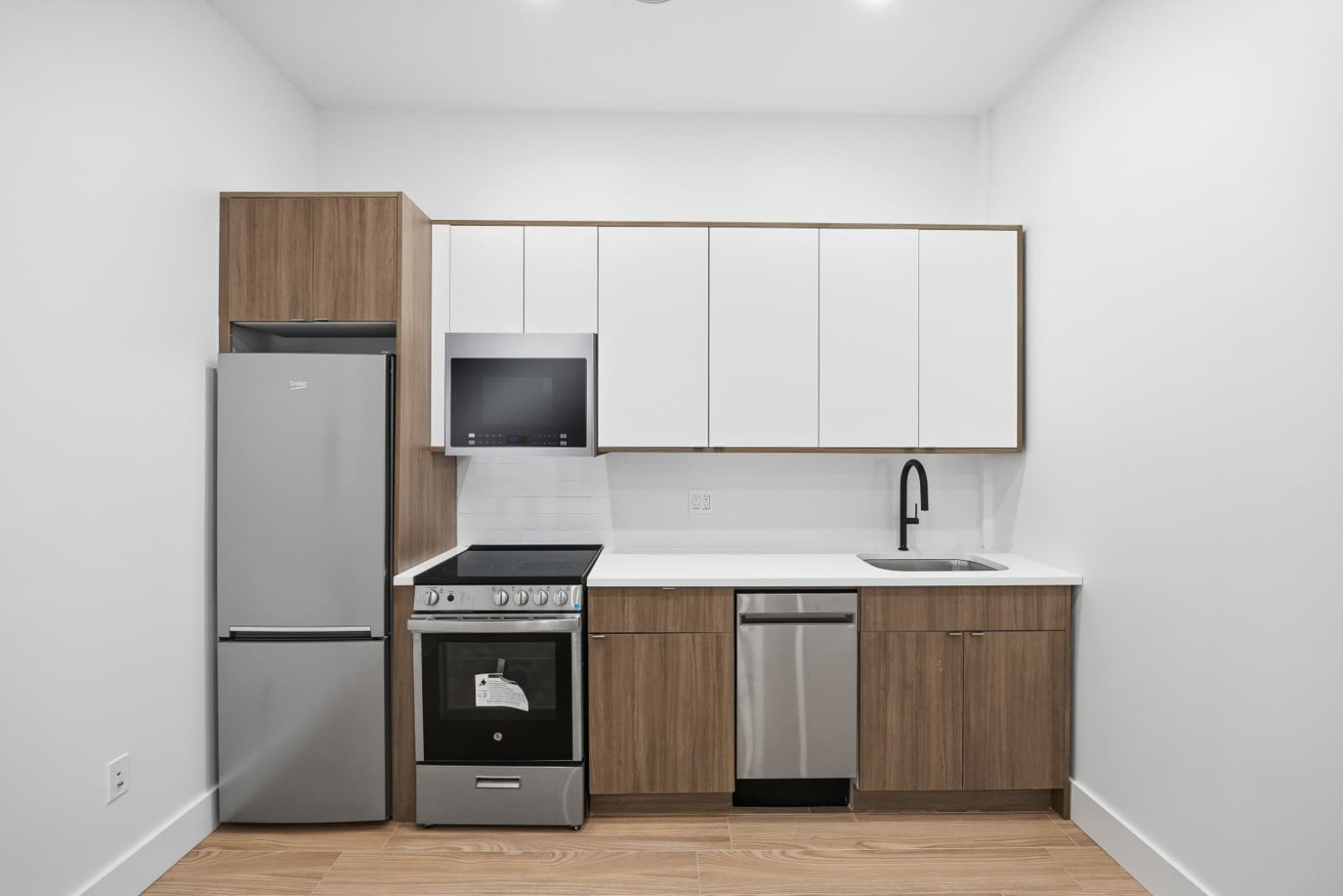 2 bed apartment at 379 Hawthorne Street, Unit 1B, Prospect Lefferts Gardens, photo 8 of 11
