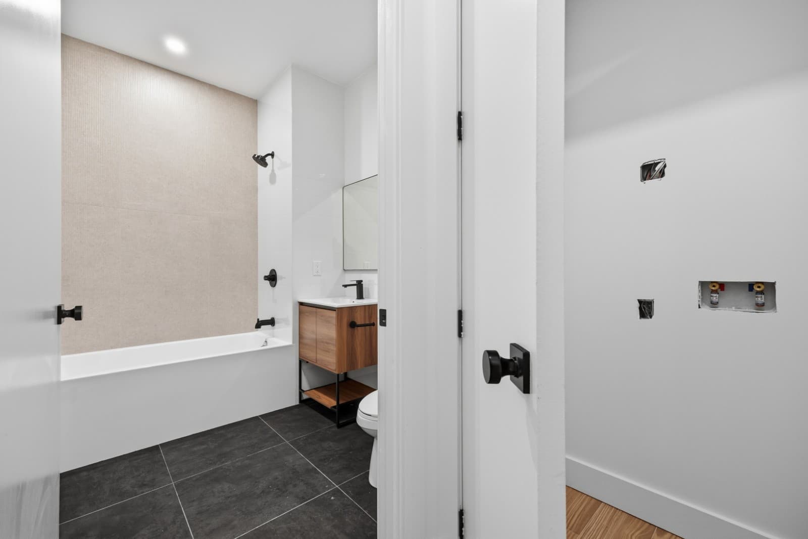 2 bed apartment at 379 Hawthorne Street, Unit 1B, Prospect Lefferts Gardens, photo 9 of 11