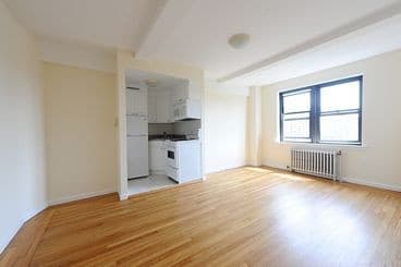 Studio apartment at 850 Amsterdam Ave, Unit 15E, Upper West Side, photo 2 of 6