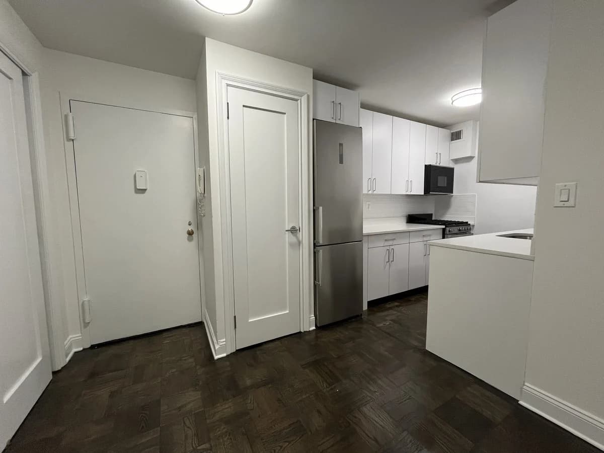 1 bed apartment at 96 Fifth Avenue, Unit 6D, Union Square, photo 7 of 16