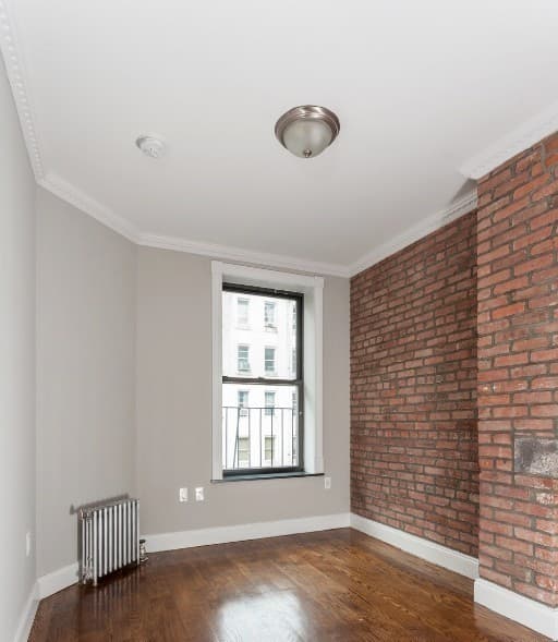 422 East 9th Street, photo 4