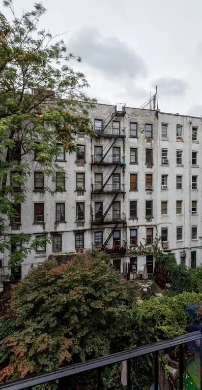 2 bed apartment at 422 East 9th Street, Unit 3, East Village, photo 8 of 8