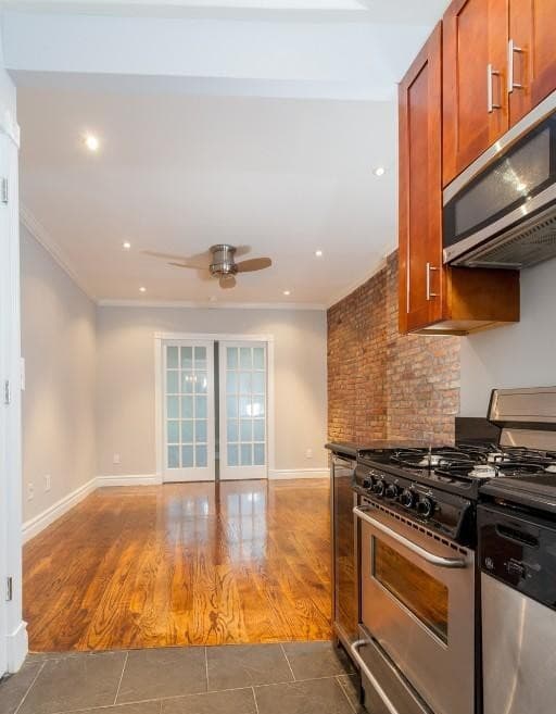 3 bed apartment at 330 East 35th Street, Unit 63, Murray Hill, photo 6 of 7