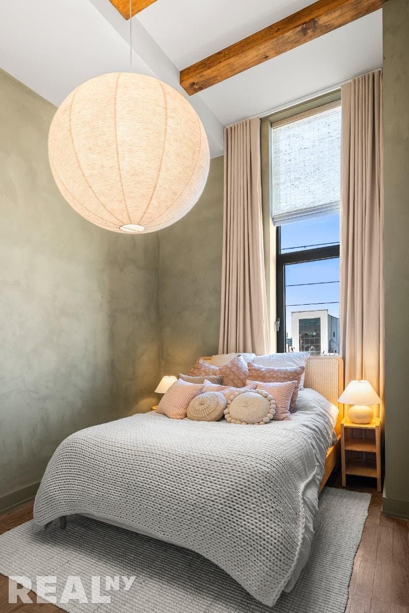 282 Nassau Avenue, photo 5