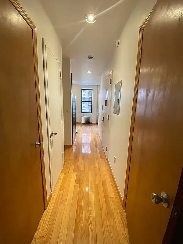 120 Madison Street, photo 3