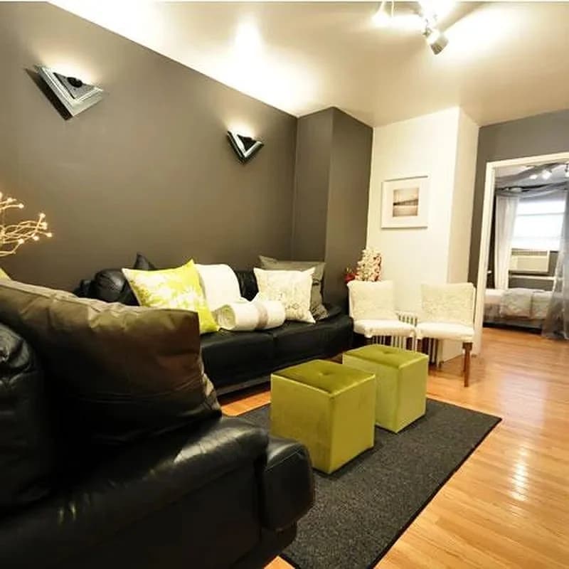 212 East 12th Street, photo 2