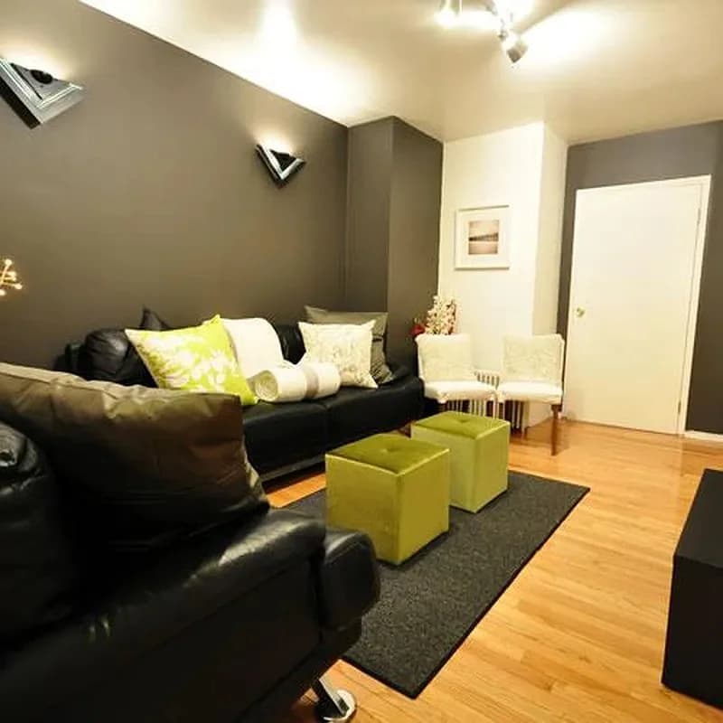 212 East 12th Street, photo 3