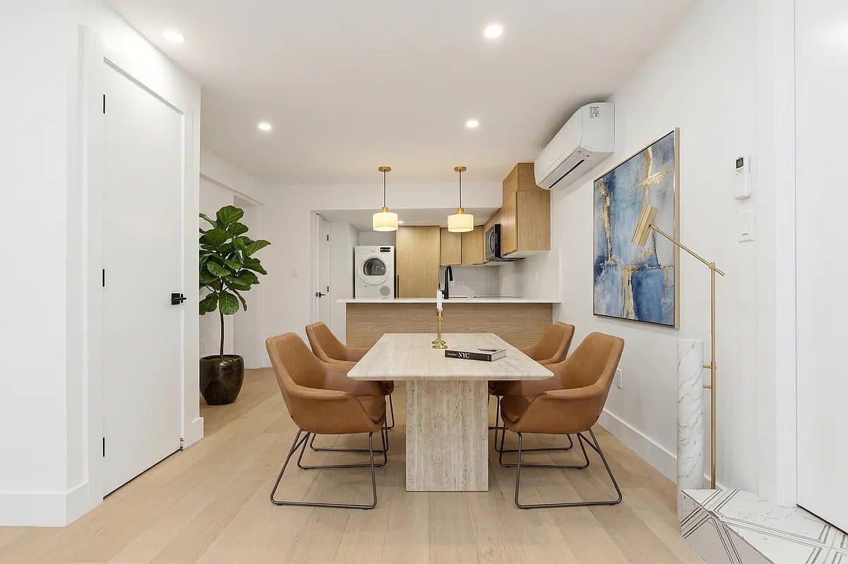 704 Eighth Avenue, photo 3