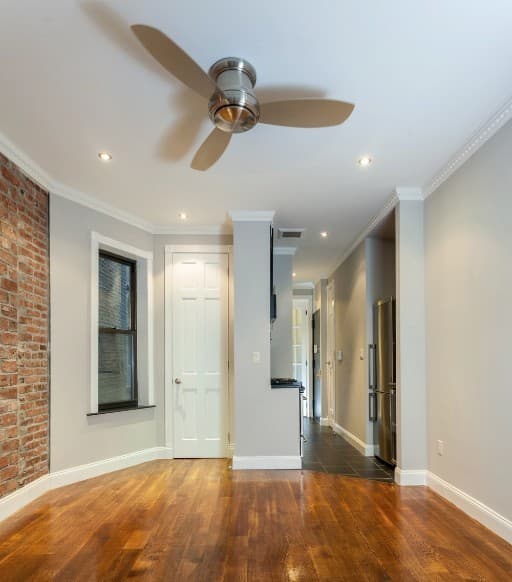 309 East 8th Street, photo 5