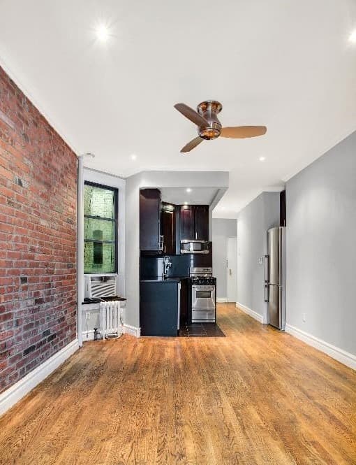1 bed apartment at 250 Mott Street, Unit 19, Nolita, photo 2 of 5